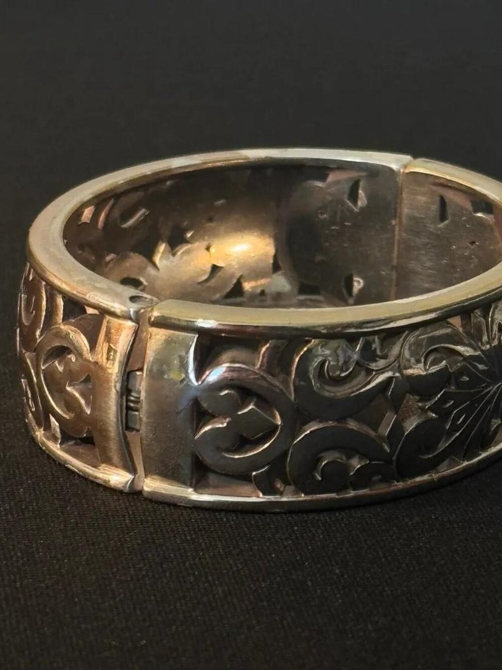 Brighton Cuff - Picture 4 of 5